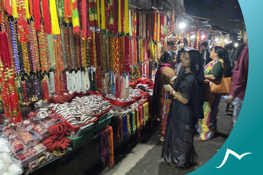 Marketplace-at-pashupatinath-temple Sacred Delight: Enchanting Aura of Pashupatinath Temple in the Evening